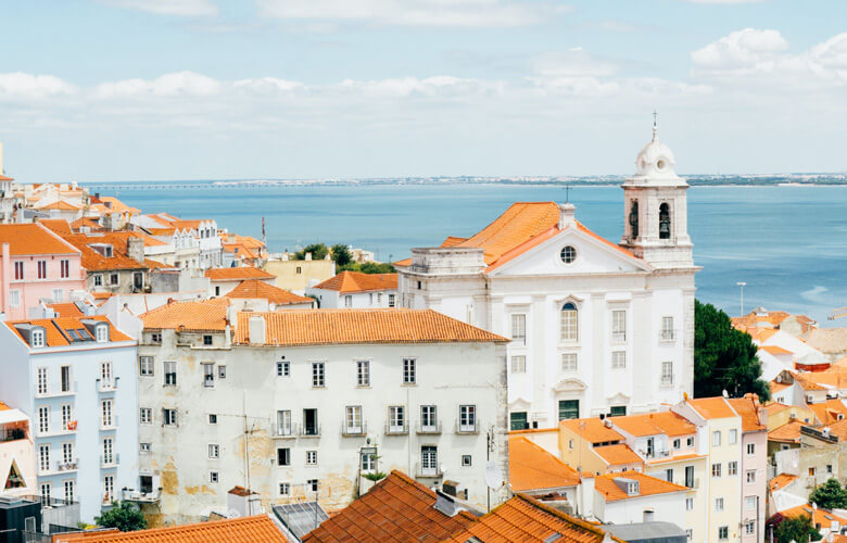 Etudes de Santé au Portugal : que valent-elles en France ?