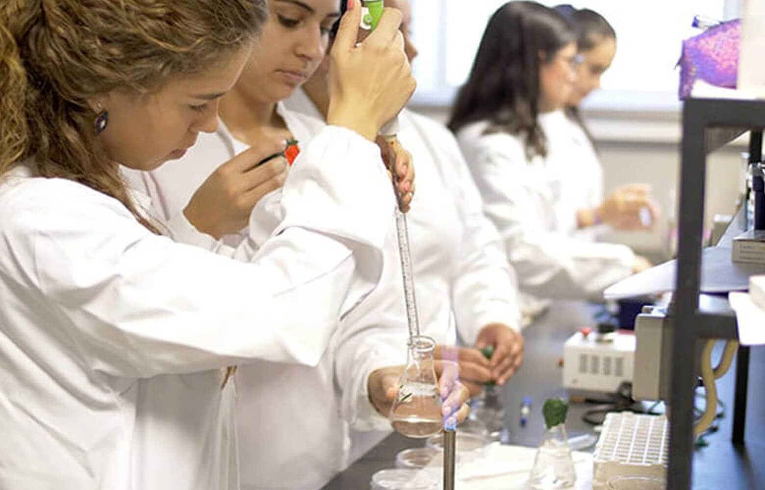 Conseils pour faire des études médicales et paramédicales a l’étranger