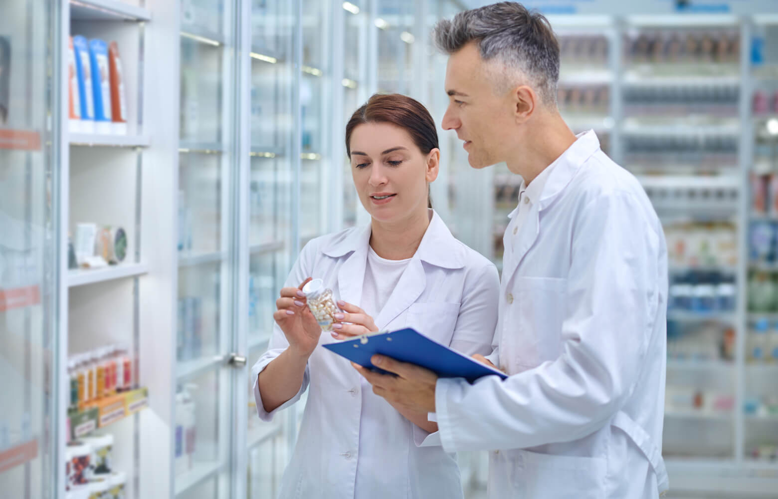 Le métier de pharmacien : Études, salaire et perspectives d’évolution