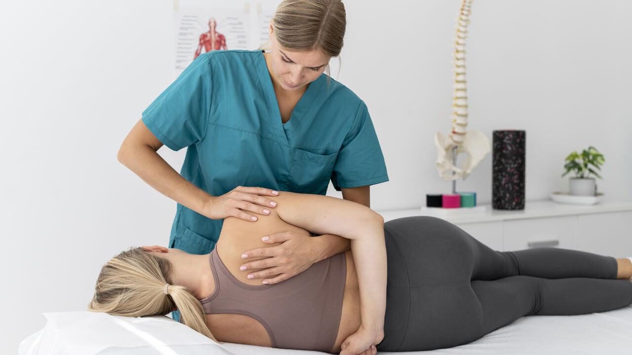 Faire appel à un ostéopathe ou un kinésithérapeute selon vos besoins