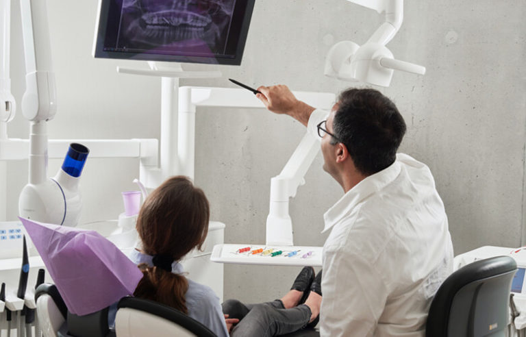 Salaire d’un dentiste en France : combien gagne-t-il vraiment ?