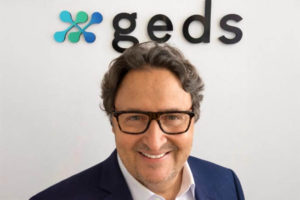 Quand le système ferme des portes, certains entrepreneurs en ouvrent d’autres